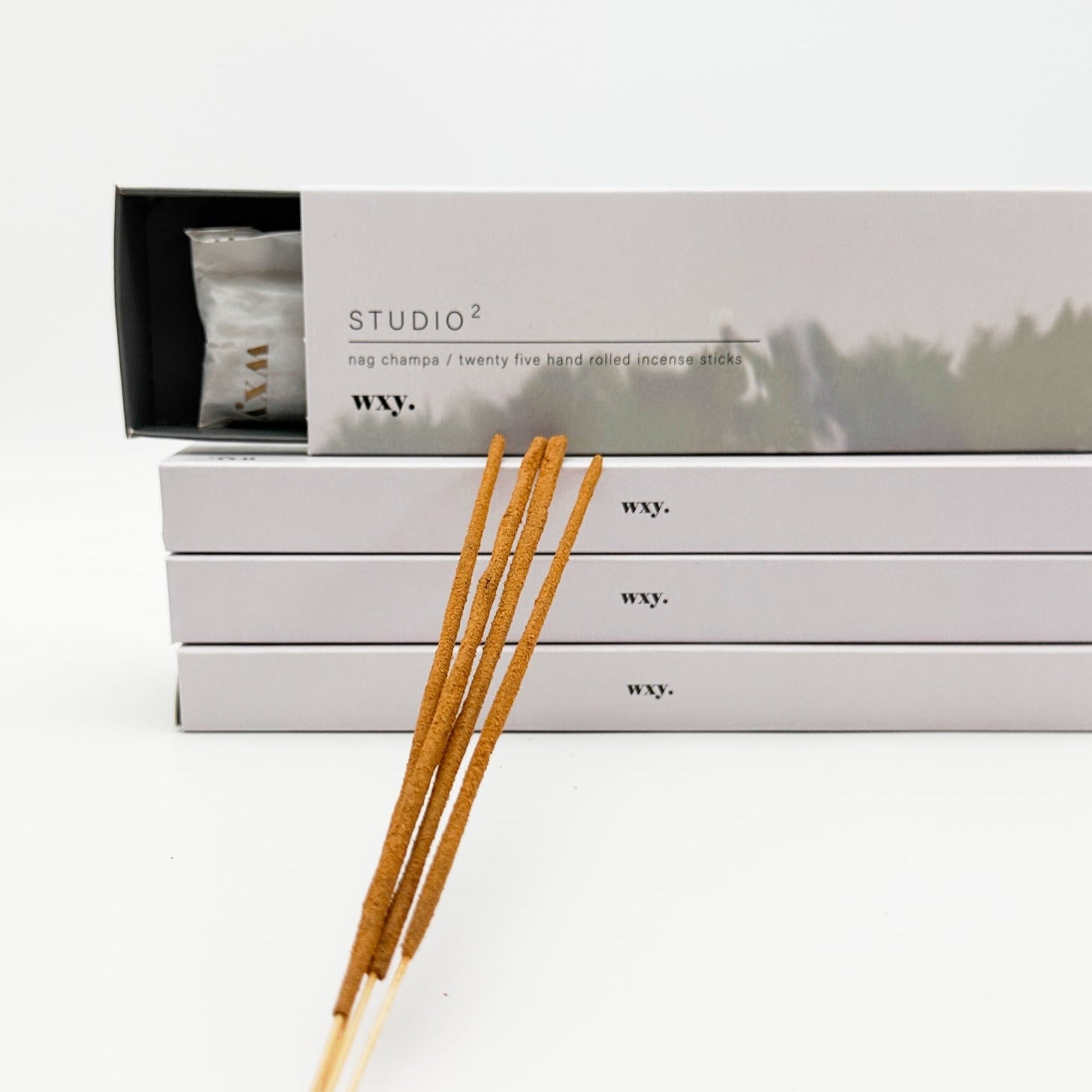 NAG CHAMPA / STUDIO 2 – Räucherstäbchen