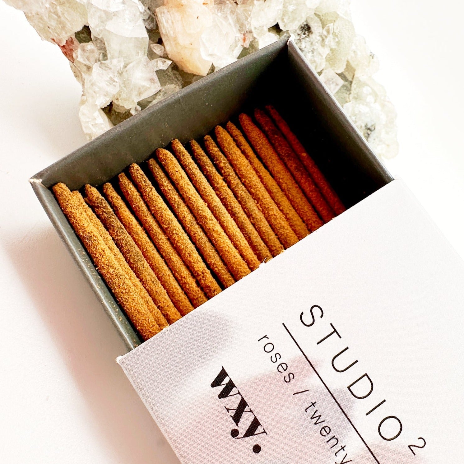 ROSE / STUDIO 2 – Räucherstäbchen