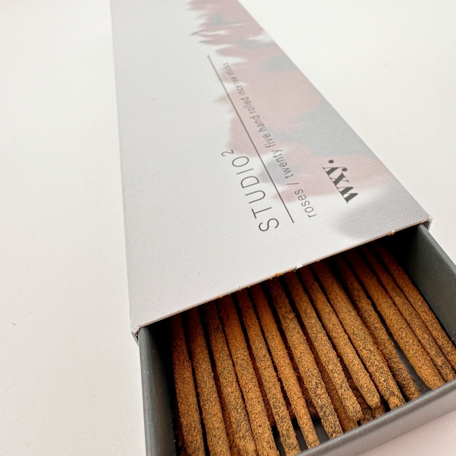 ROSE / STUDIO 2 – Räucherstäbchen
