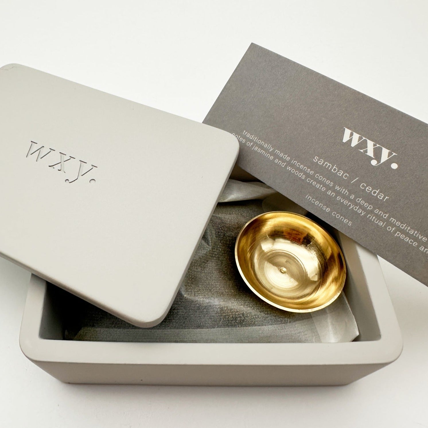 SAMBAC & CEDAR RÄUCHERKEGEL BOX – Natural Ceremonial