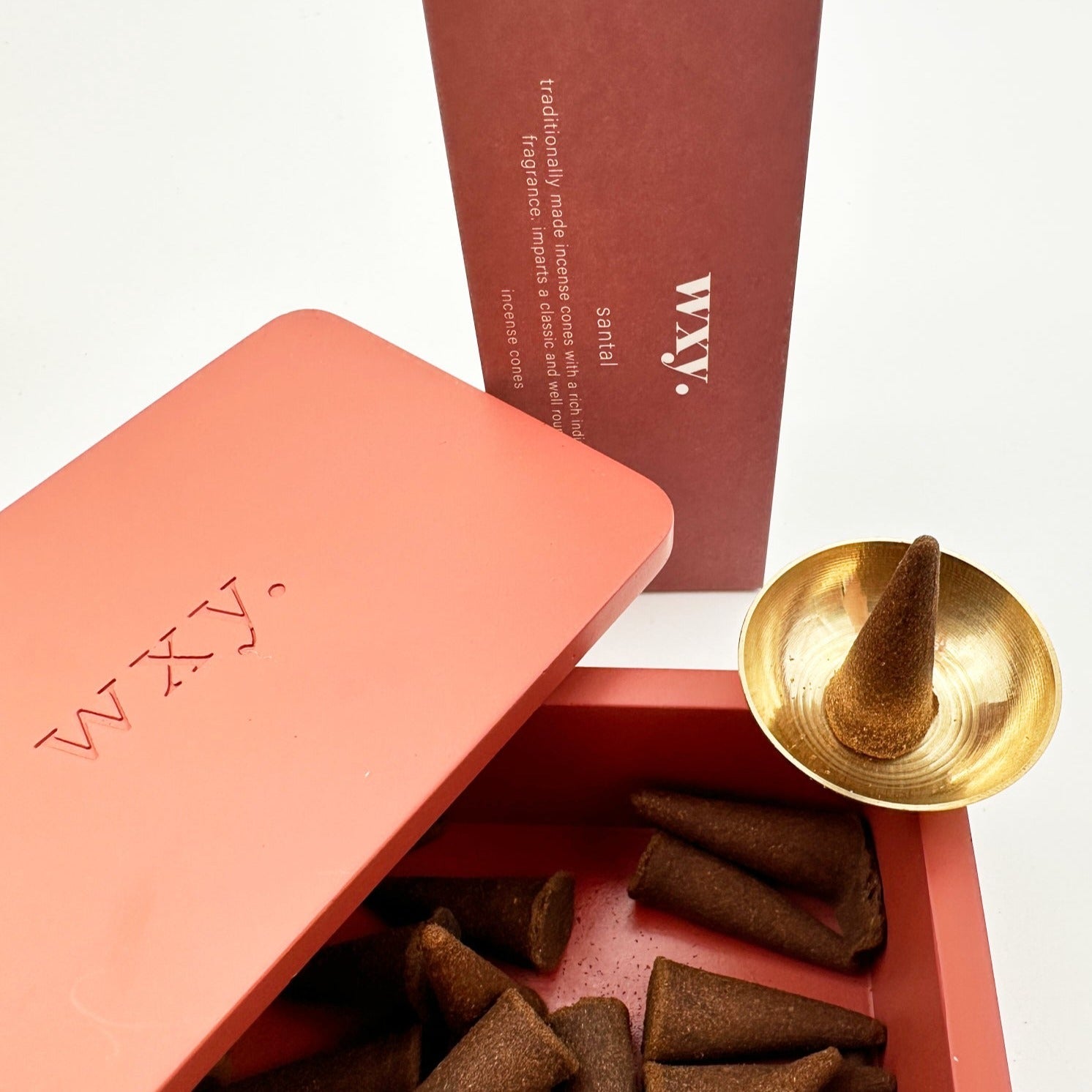 SANTAL RÄUCHERKEGEL BOX – Natural Ceremonial Cones