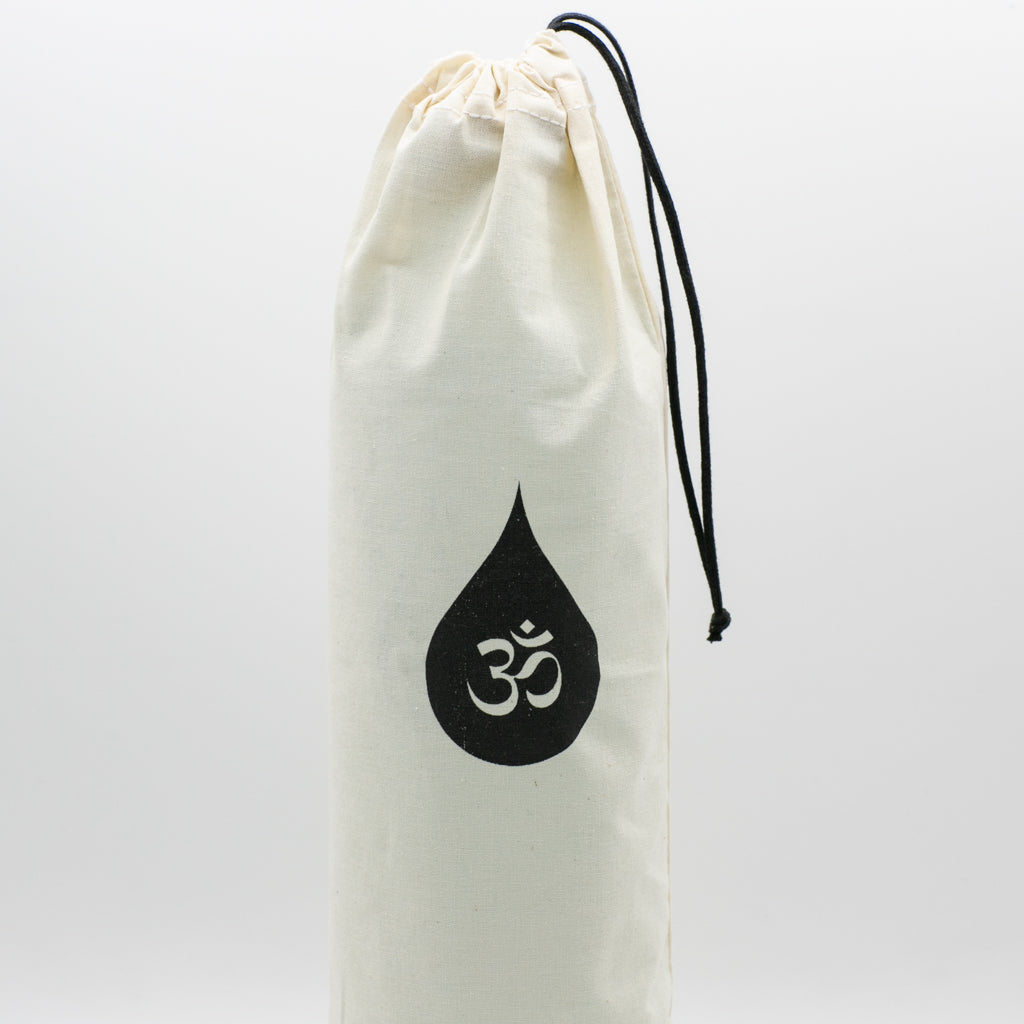WASSERFLASCHE – 1,2 Liter aus Glas mit OM-Symbol - Flaschen
