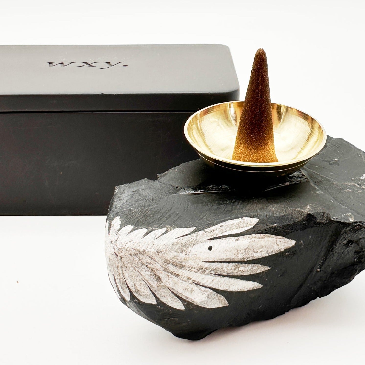 OUD RÄUCHERKEGEL BOX – Natural Ceremonial Cones